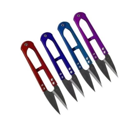 Tesoura de arremate
